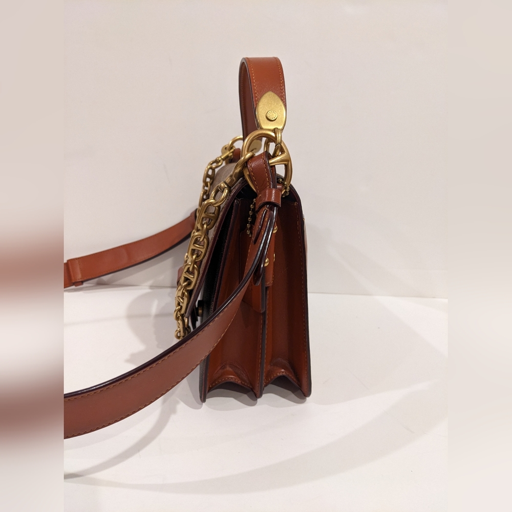 Coach Beat Shoulder Bag - Picture 3 of 9